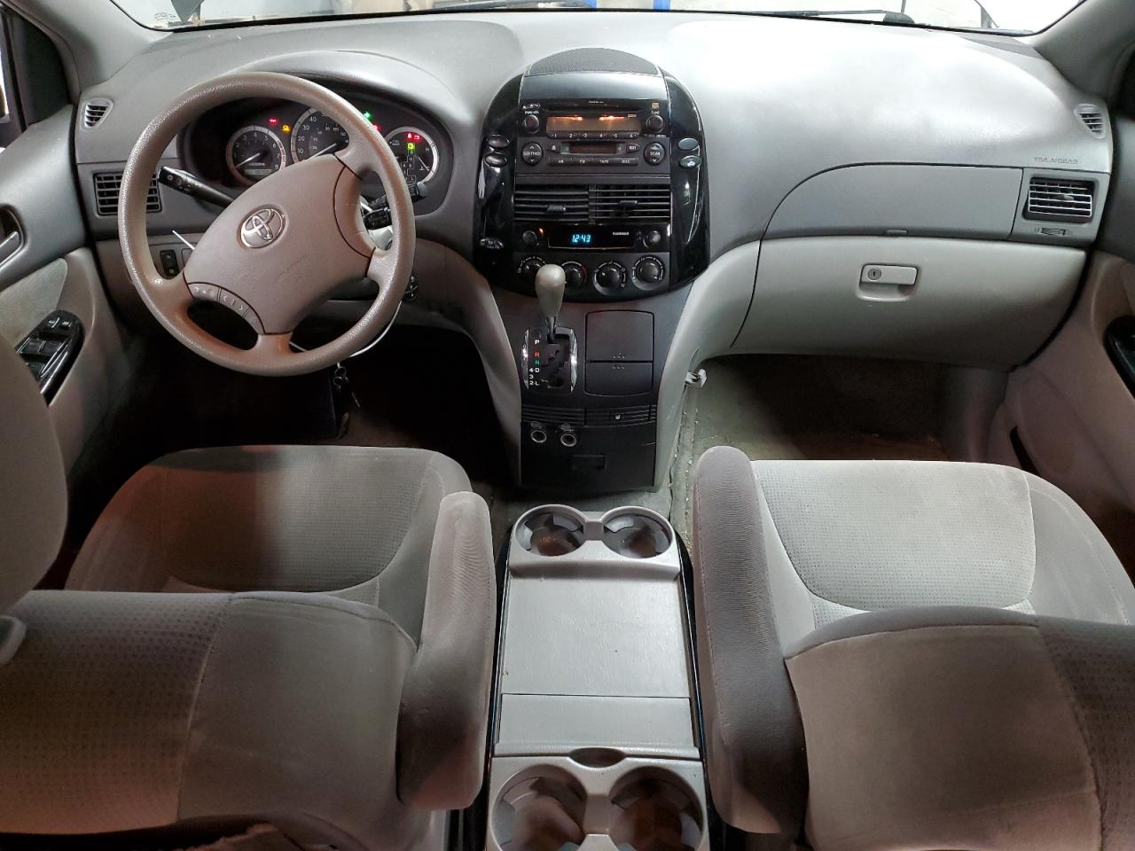 2005 Toyota Sienna Le VIN: 5TDBA23CX5S029792 Lot: 60348995