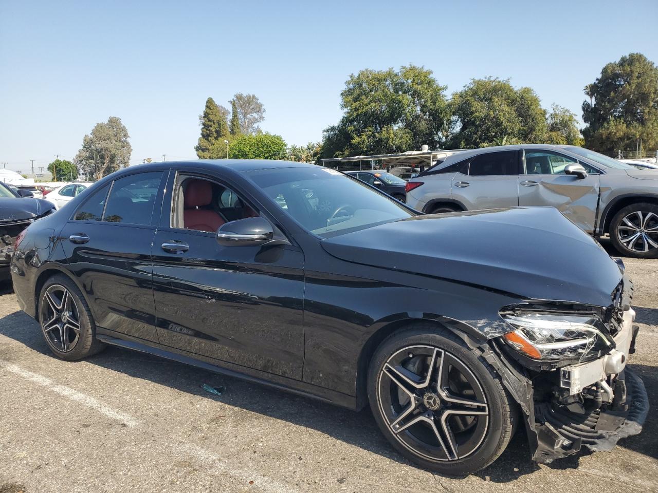 MERCEDES-BENZ C-CLASS 2019 VIN 55SWF8DB6KU300132 photo 4