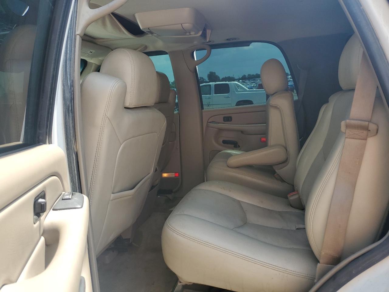 2005 Chevrolet Tahoe K1500 VIN: 1GNEK13T95R238838 Lot: 61444175