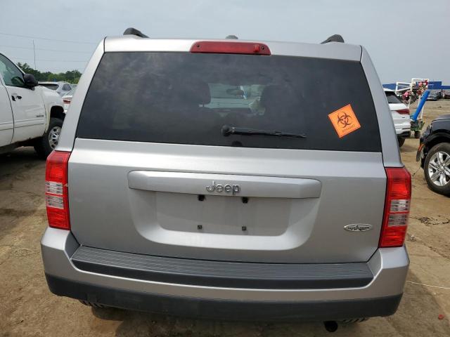  JEEP PATRIOT 2015 Srebrny