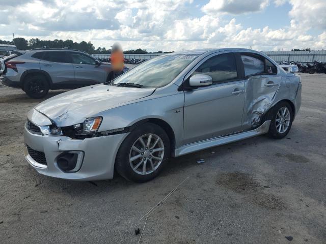Sedans MITSUBISHI LANCER 2016 Srebrny