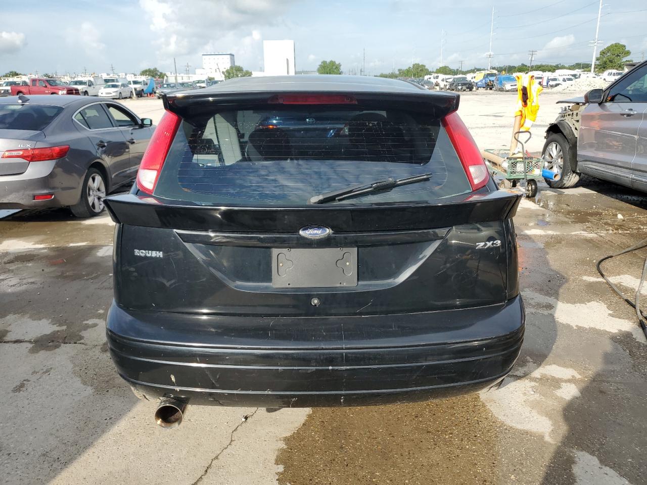 2005 Ford Focus Zx3 VIN: 3FAFP31N95R100998 Lot: 61043445