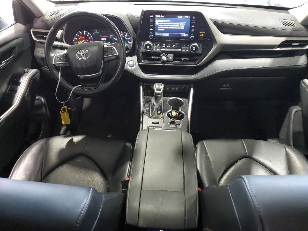 2021 Toyota Highlander Xle VIN: 5TDGZRBH8MS070683 Lot: 62511495