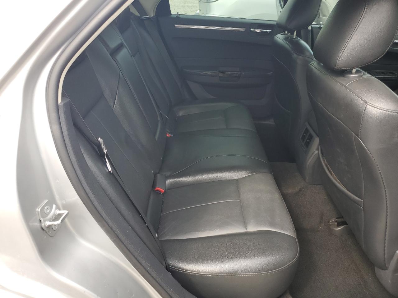 2010 Chrysler 300 Limited VIN: 2C3CA3CV2AH110732 Lot: 61799845