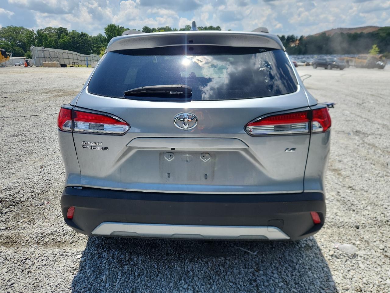 2022 Toyota Corolla Cross Le VIN: 7MUCAAAGXNV033349 Lot: 62771055