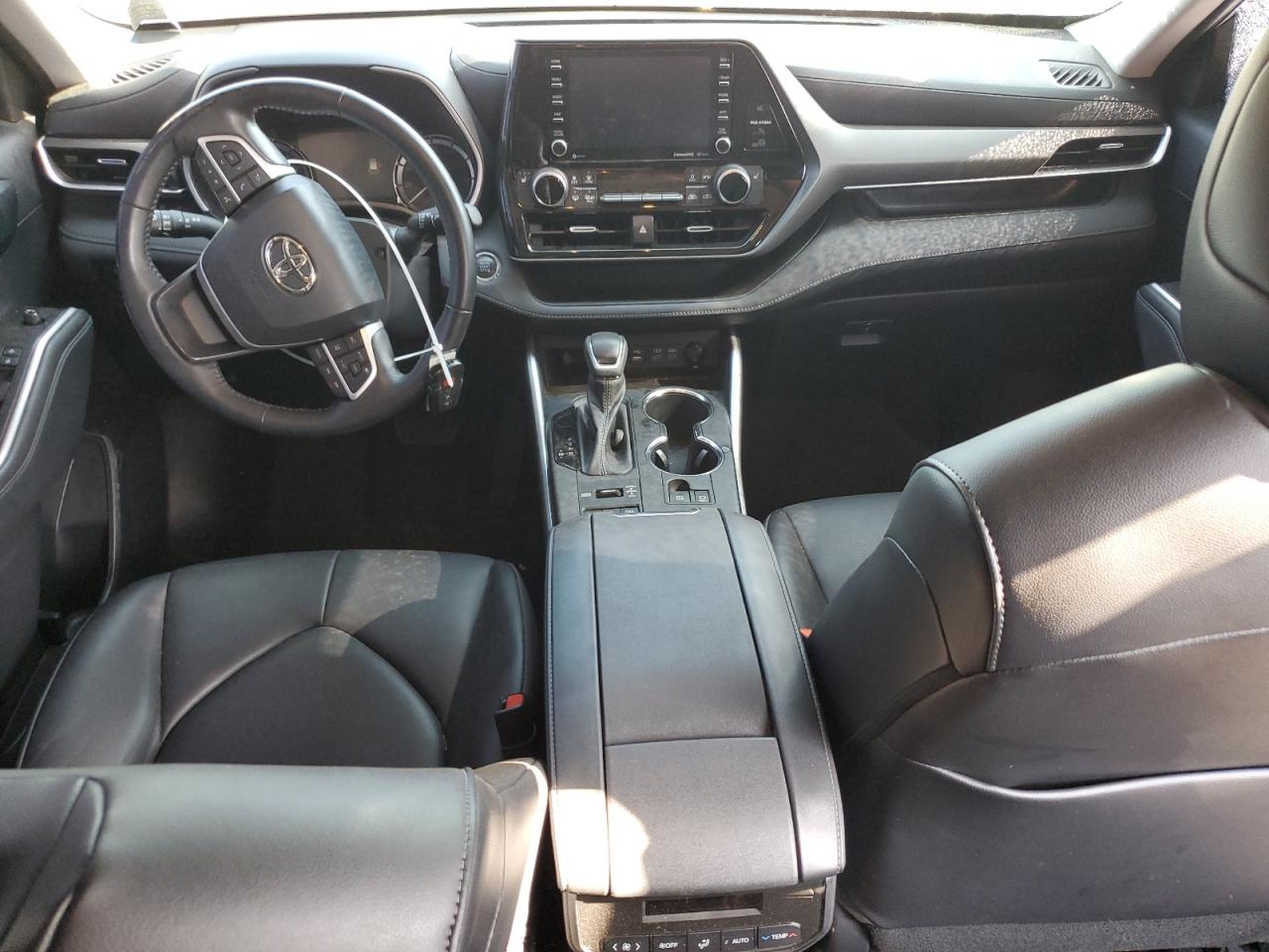 2022 Toyota Highlander Xle VIN: 5TDGZRBH4NS205479 Lot: 61194335