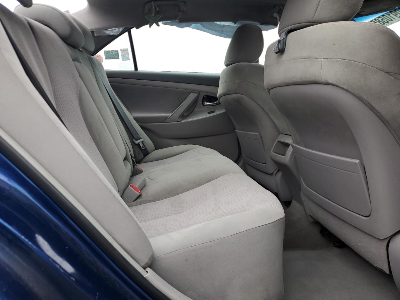 2011 Toyota Camry Base VIN: 4T1BF3EK7BU706828 Lot: 83921805