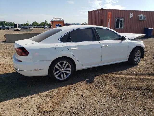  VOLKSWAGEN PASSAT 2018 Biały