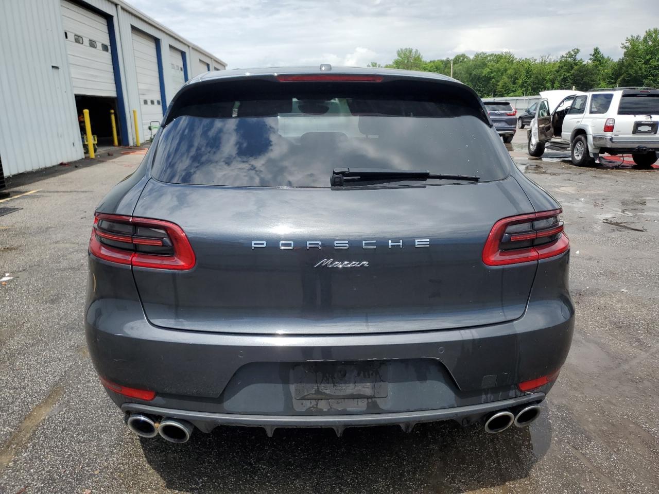 2018 Porsche Macan VIN: WP1AA2A59JLB14598 Lot: 58989995
