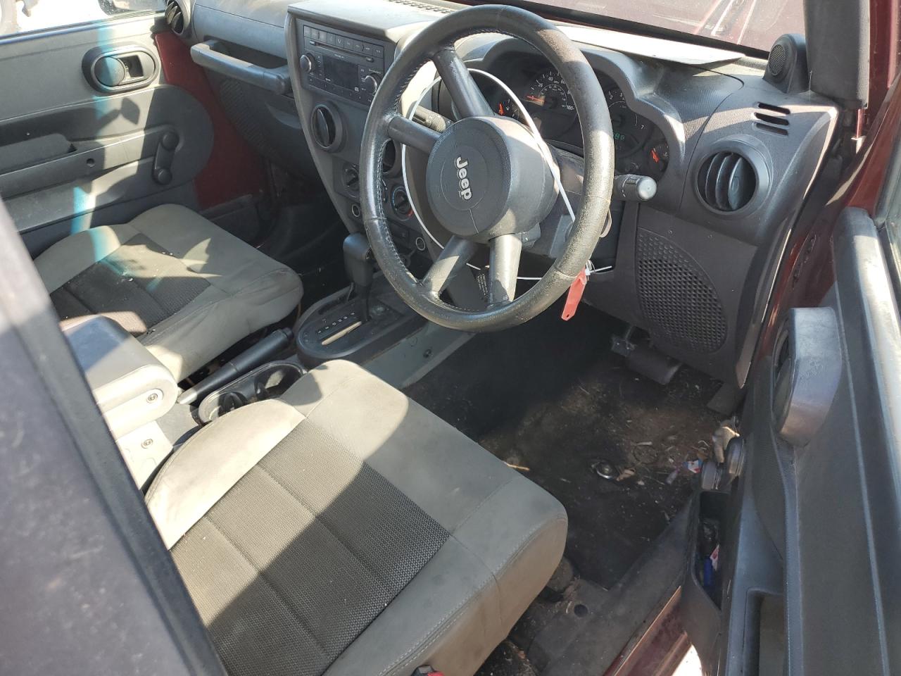 2008 Jeep Wrangler X VIN: 1J4FZ24128L526519 Lot: 62807345