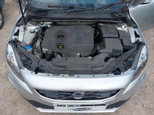 2015 VOLVO V40 R-DESI