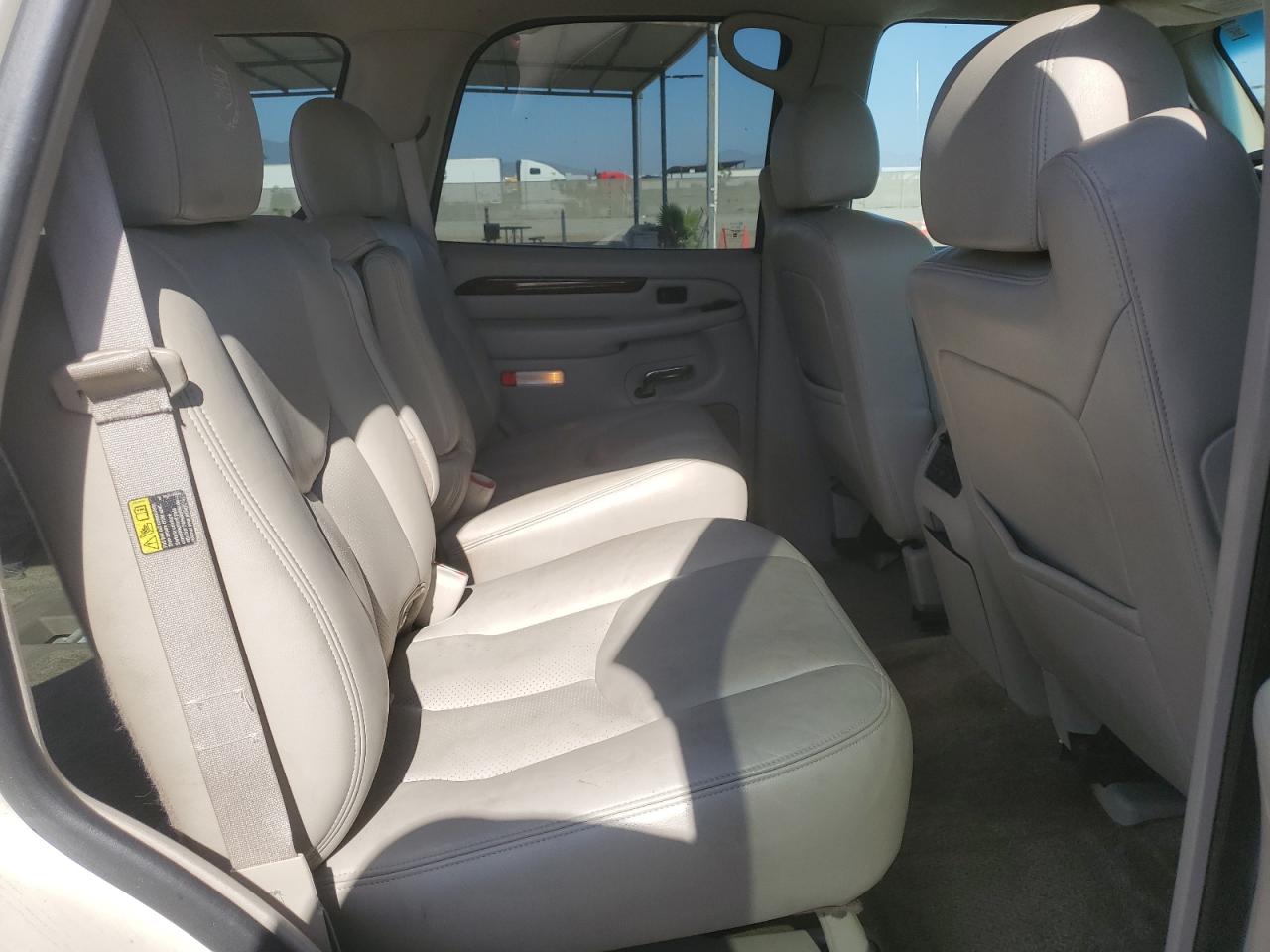 2003 Cadillac Escalade Luxury VIN: 1GYEK63N33R104583 Lot: 61757545