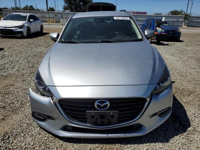  MAZDA 3 2018 Srebrny