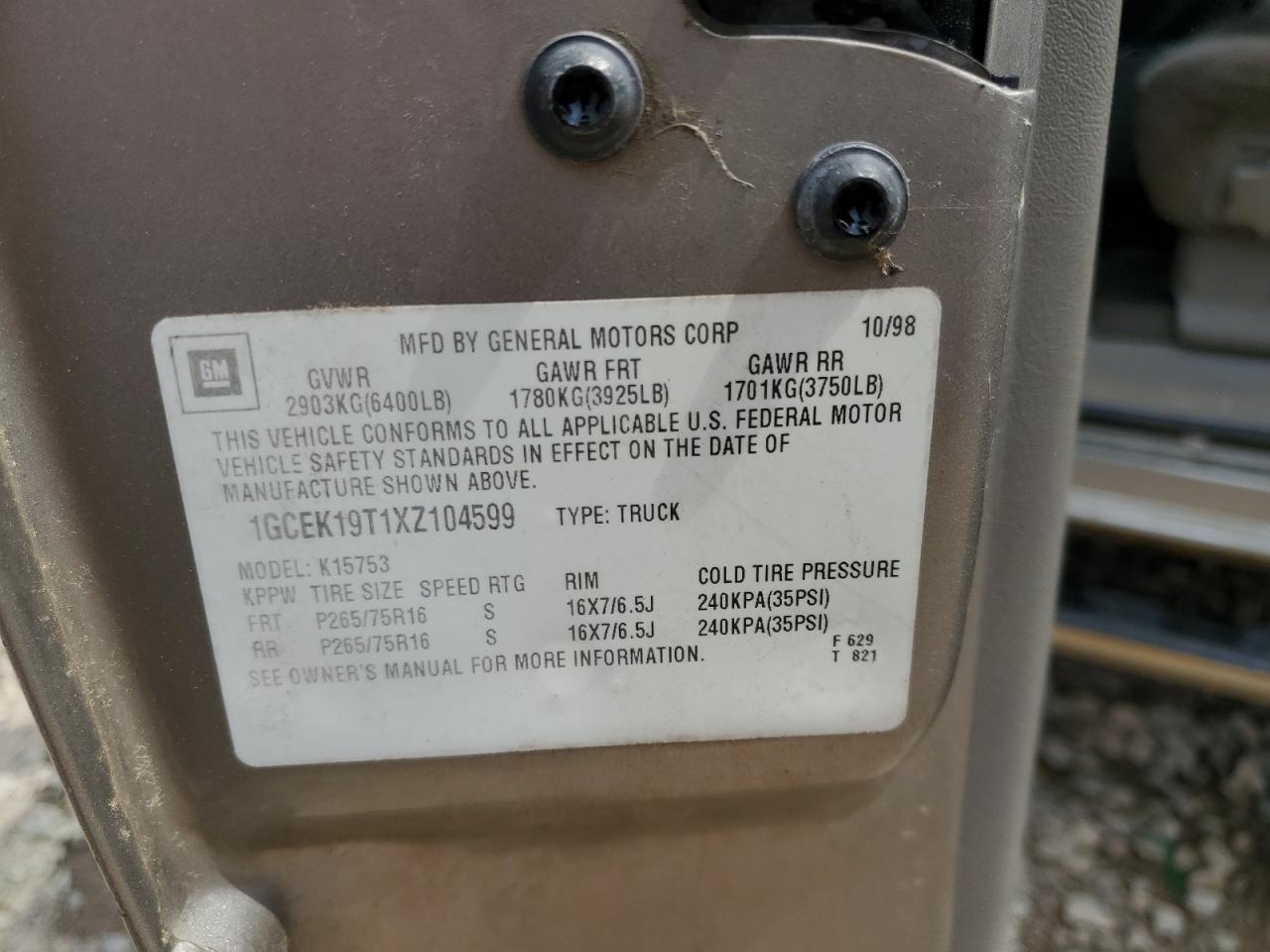 1999 Chevrolet Silverado K1500 VIN: 1GCEK19T1XZ104599 Lot: 59719255