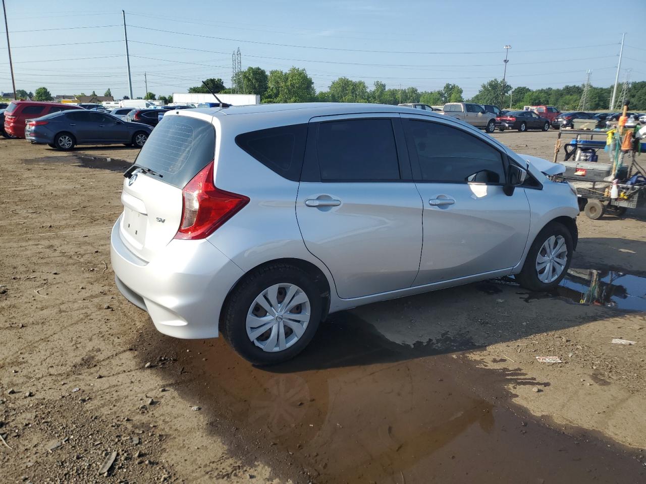 NISSAN VERSA 2019 VIN 3N1CE2CP3KL355000 photo 3