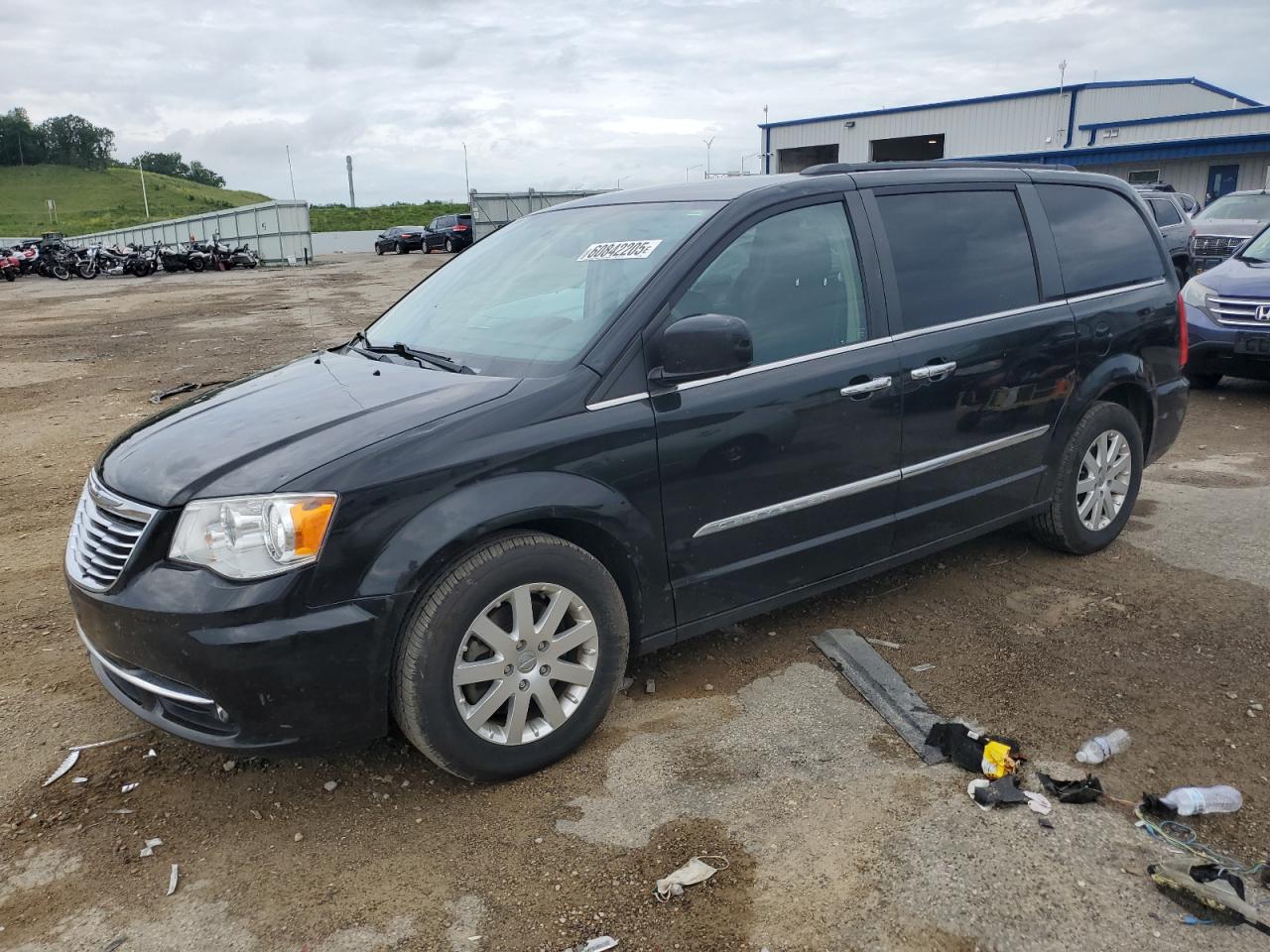2015 Chrysler Town & Country Touring للبيع في Mcfarland، WI - Hail