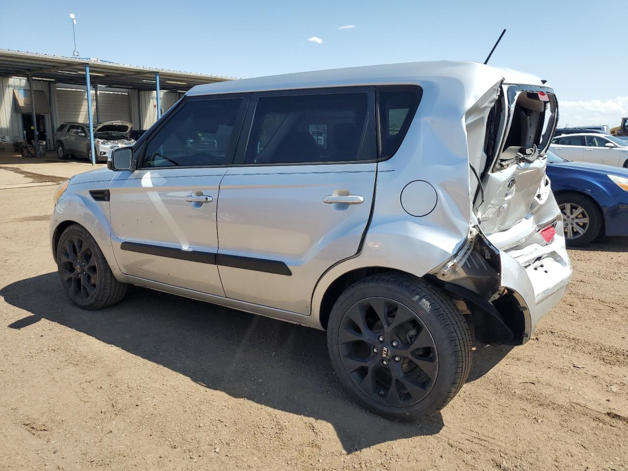 KIA SOUL 2012 VIN KNDJT2A69C7453815 photo 2