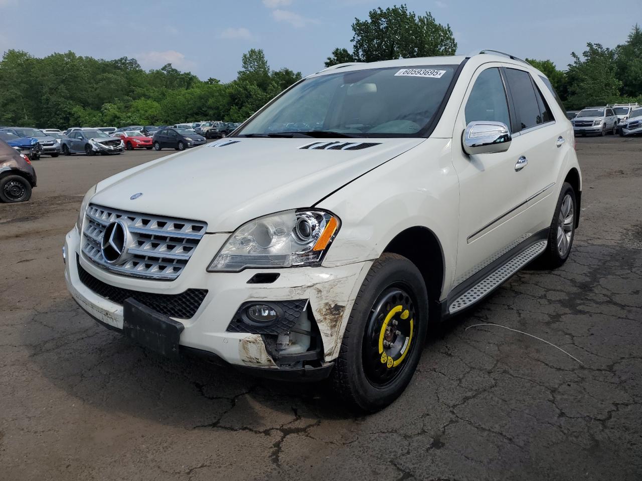 2010 Mercedes-Benz Ml 350 4Matic for Sale in New Britain, CT - Front End