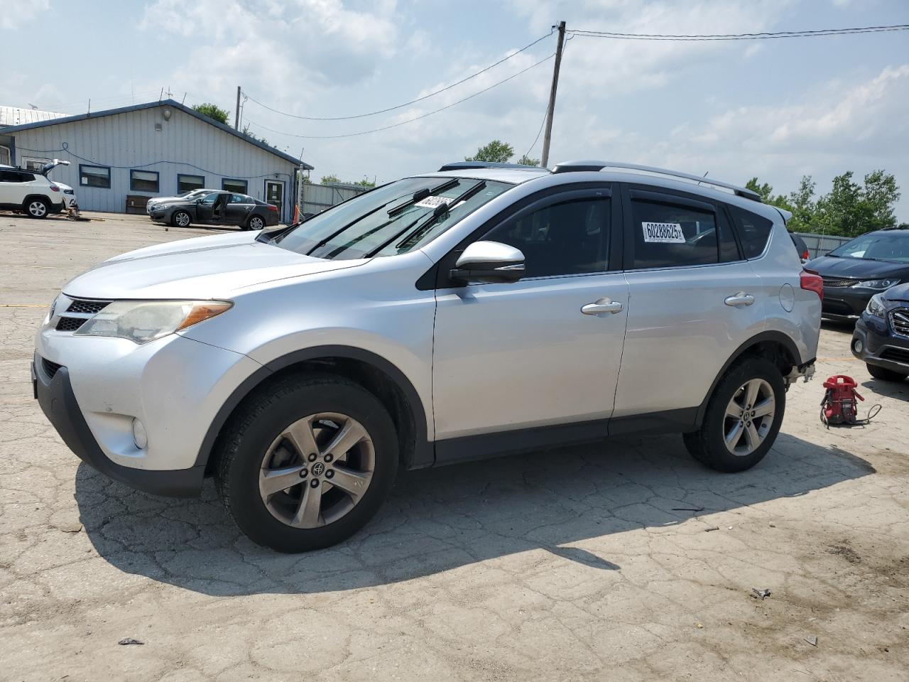 Pekin, IL에서 판매 중인 2015 Toyota Rav4 Xle - Rear End
