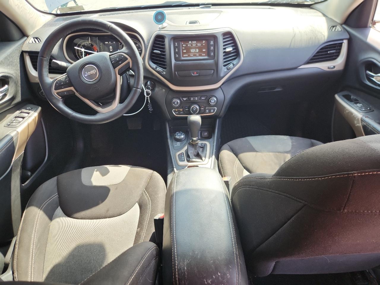 2019 Jeep Cherokee Latitude VIN: 1C4PJMCX0JD550546 Lot: 62372545