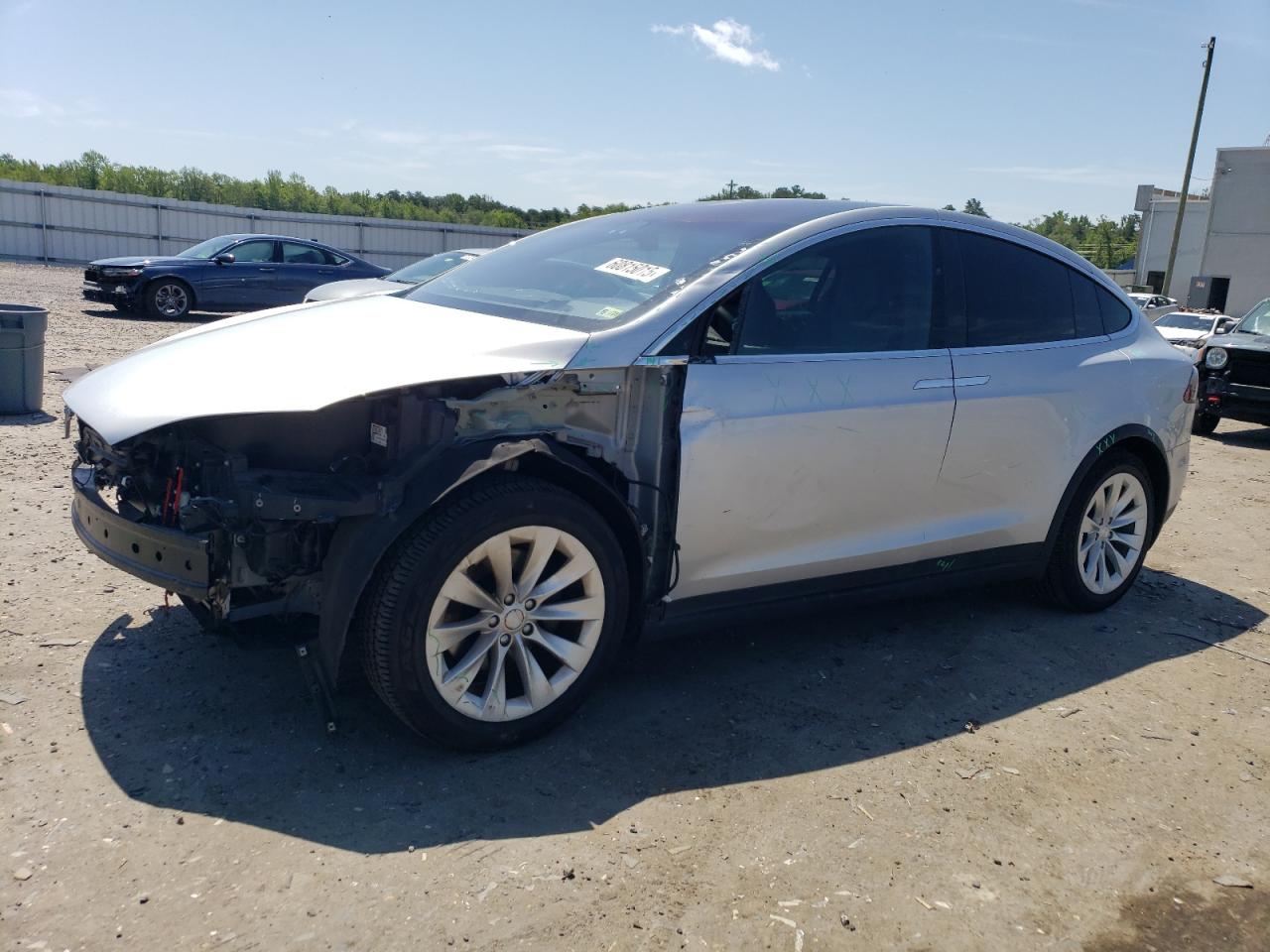 2018 Tesla Model X продається в Fredericksburg, VA - Front End