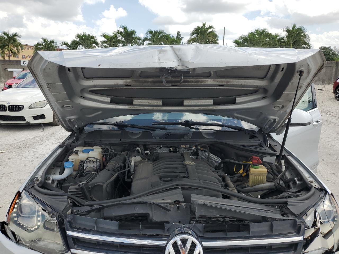 2012 Volkswagen Touareg V6 VIN: WVGEF9BP9CD010750 Lot: 61613135