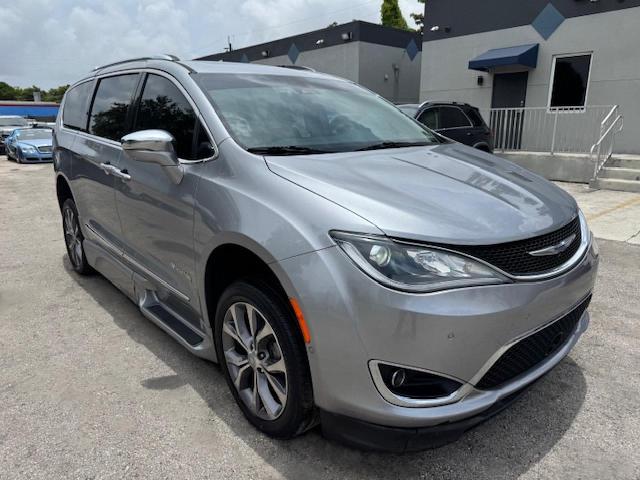  CHRYSLER PACIFICA 2019 Серый