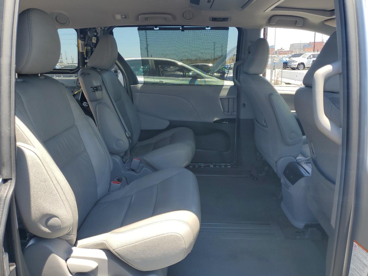 2017 Toyota Sienna Xle VIN: 5TDYZ3DC7HS851736 Lot: 62350585