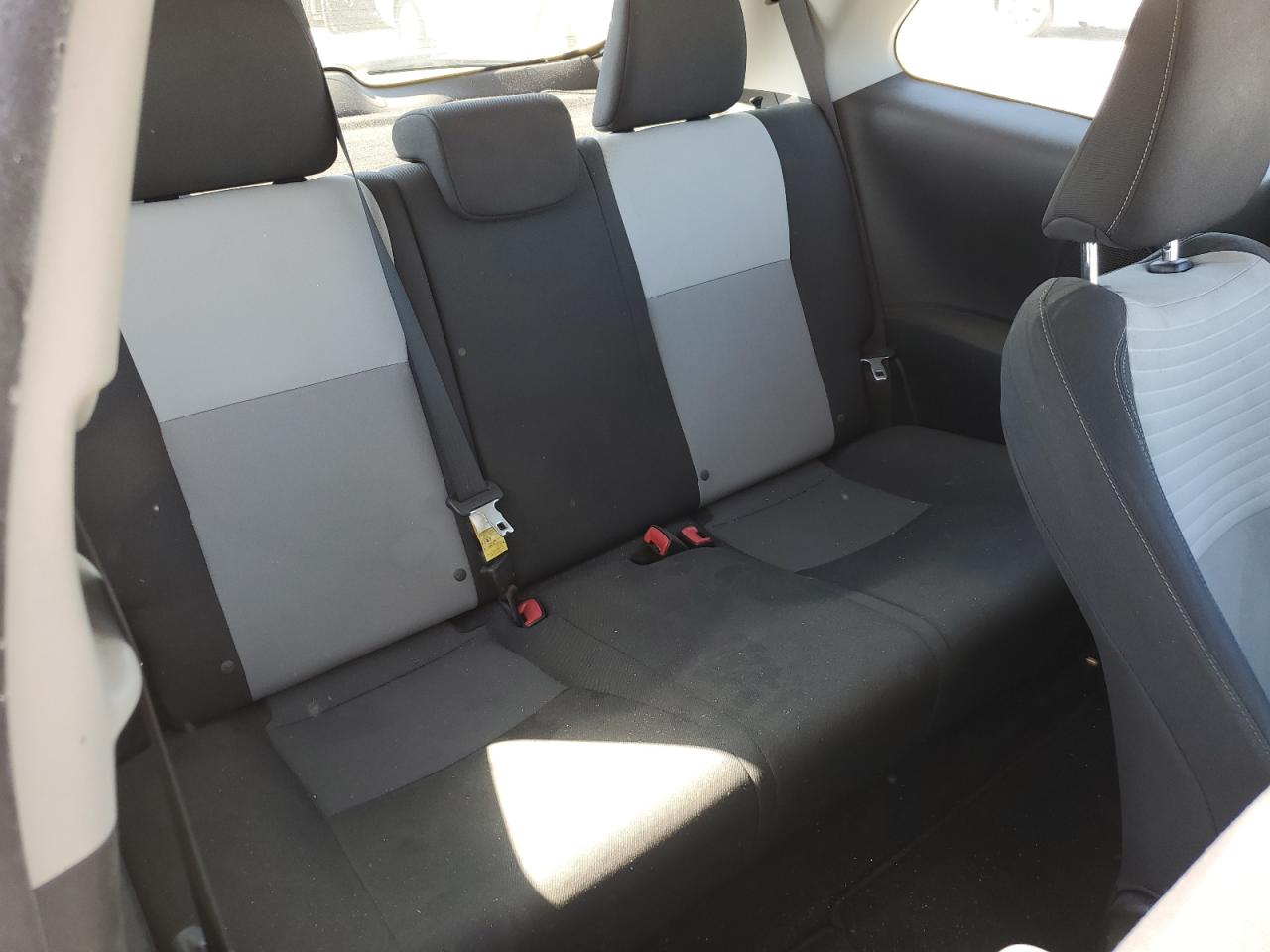 2018 Toyota Yaris L VIN: VNKJTUD33JA093221 Lot: 63084995