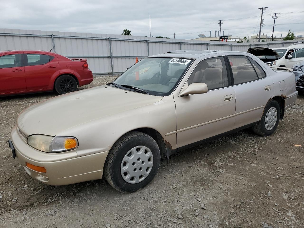 1995 Toyota Camry Le na sprzedaż w Appleton, WI - Rear End