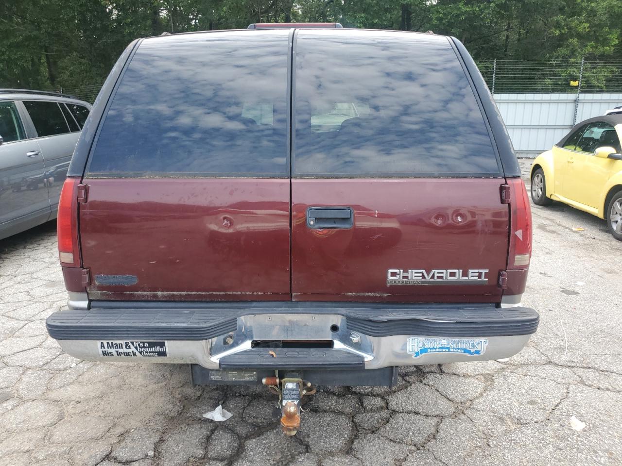 1998 Chevrolet Suburban C1500 VIN: 1GNEC16R6WJ357136 Lot: 62788285