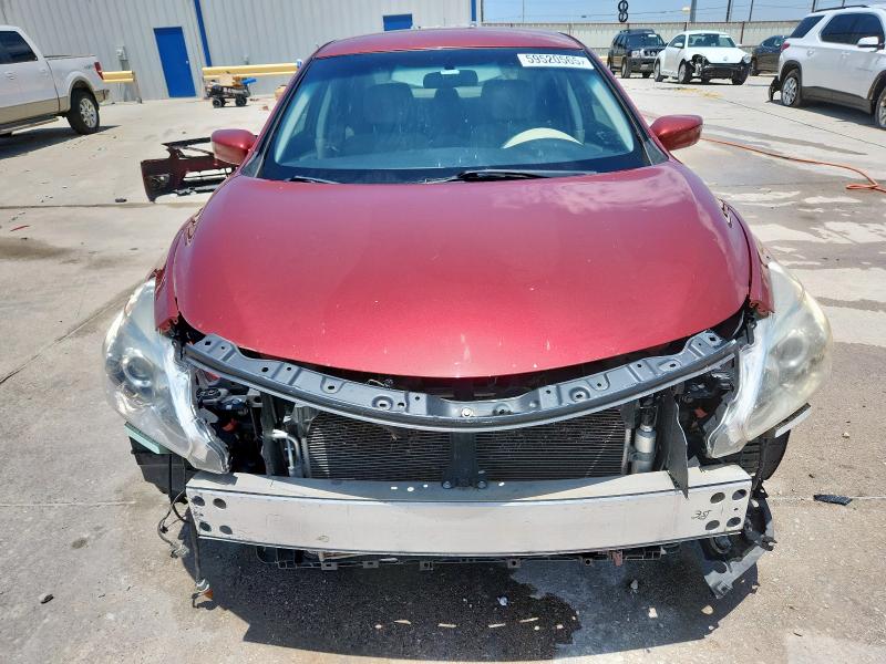  NISSAN ALTIMA 2014 Червоний