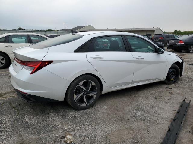  HYUNDAI ELANTRA 2022 Белы