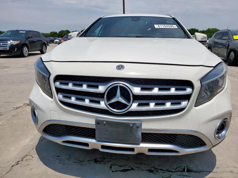  MERCEDES-BENZ GLA-CLASS 2018 Biały