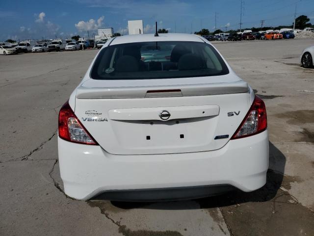  NISSAN VERSA 2016 Biały