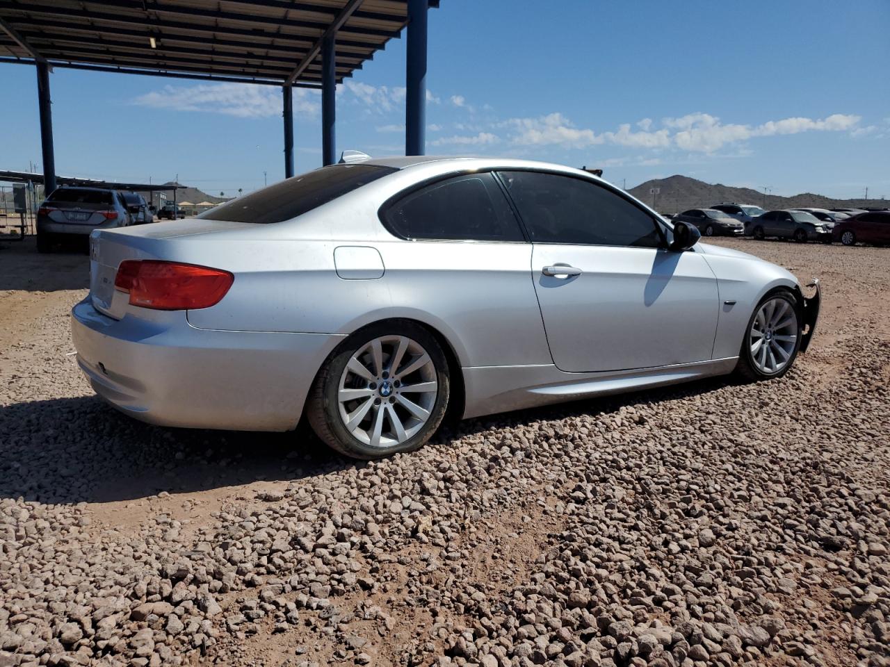BMW 3 SERIES 2012 VIN WBAKE5C52CJ106184 фото 3