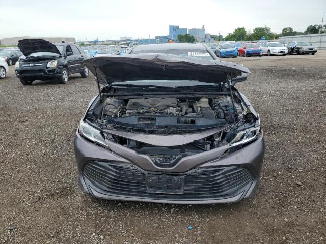  TOYOTA CAMRY 2018 Серый