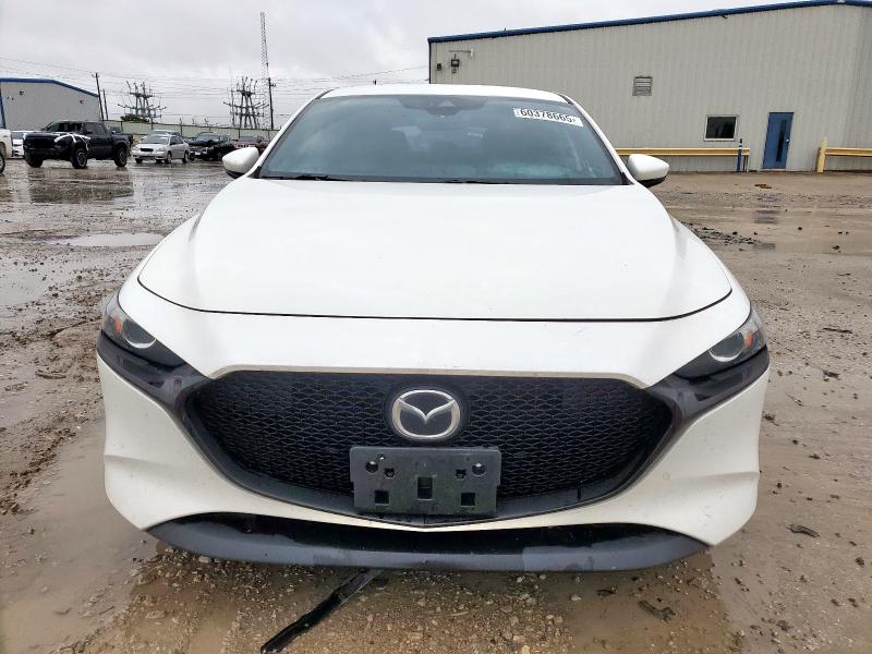  MAZDA 3 2019 Белы