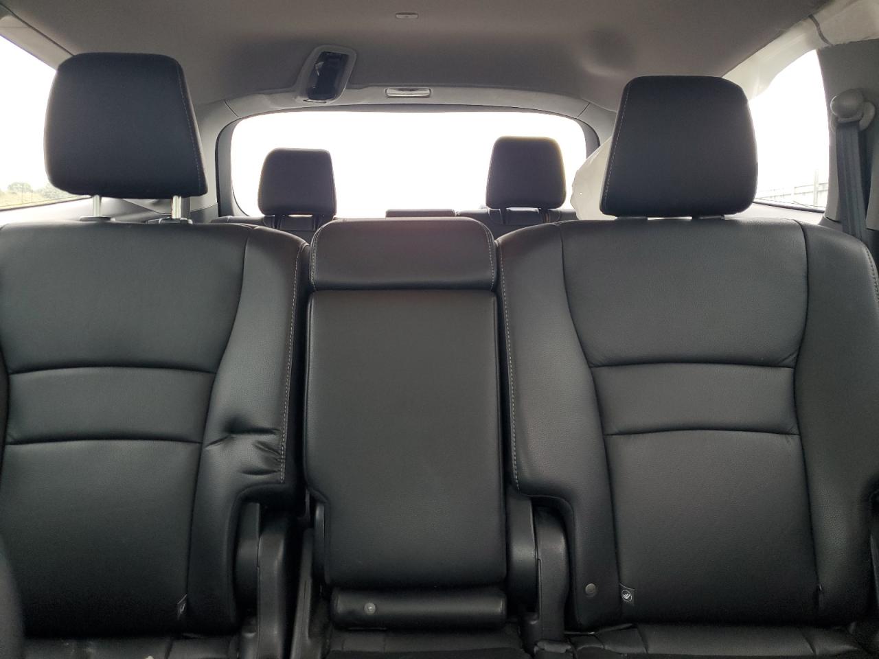 2016 Honda Pilot Touring VIN: 5FNYF5H90GB038115 Lot: 62823445