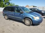 2005 Chrysler Town & Country Touring للبيع في Glassboro، NJ - Normal Wear