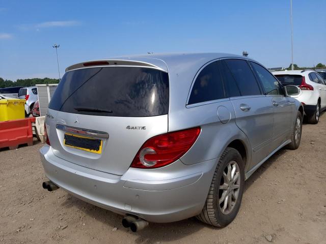 2007 MERCEDES BENZ R320 SE CD
