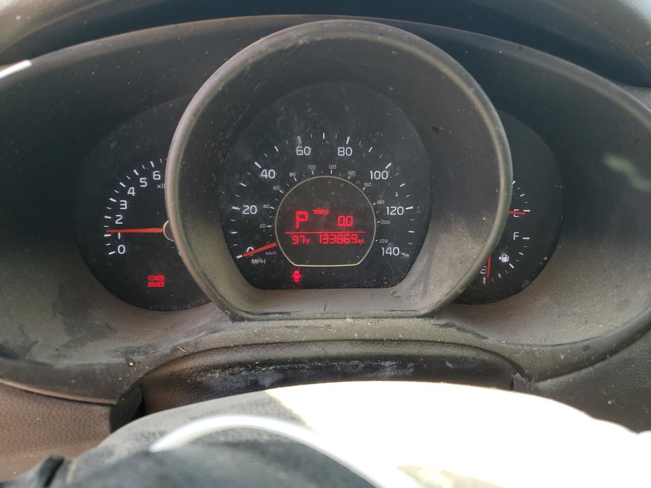 KIA SOUL 2018 VIN KNDJN2A23J7583626 photo 9
