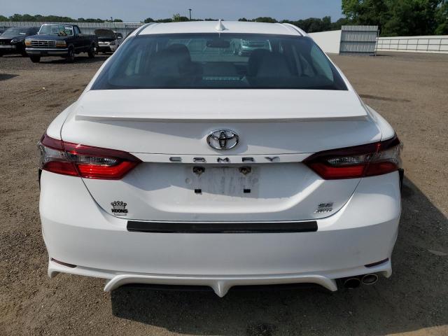  TOYOTA CAMRY 2022 Белы