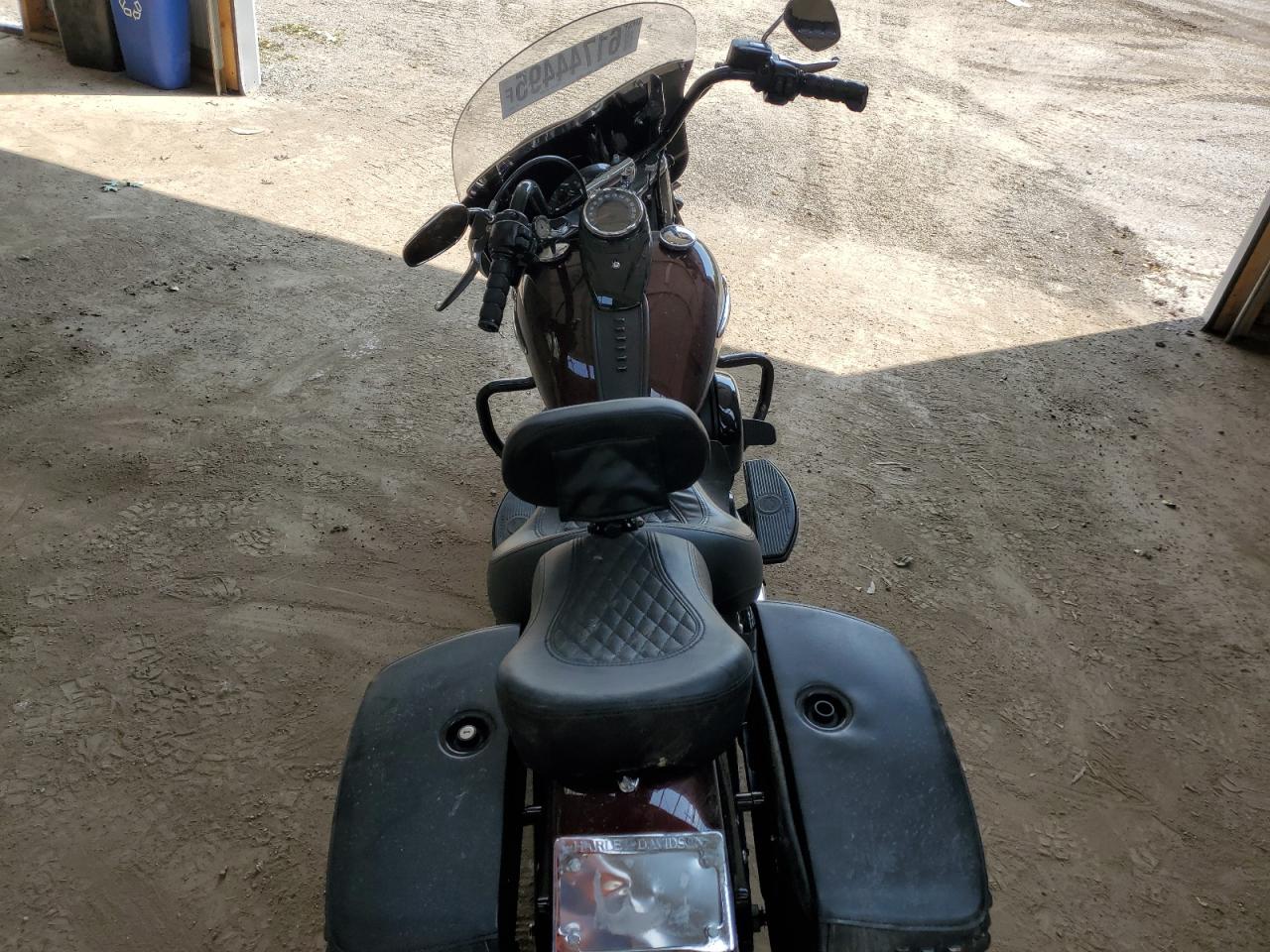 2018 Harley-Davidson Flhc Heritage Classic VIN: 5HD1YAJA2JC018128 Lot: 61744495