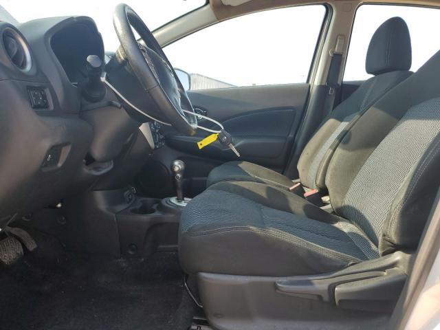  NISSAN VERSA 2017 Srebrny
