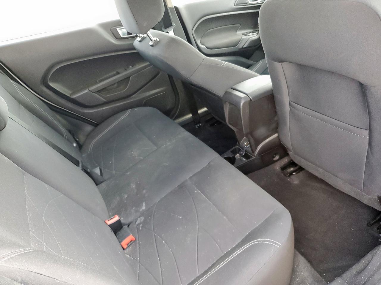 2015 Ford Fiesta Se VIN: 3FADP4EE1FM216427 Lot: 62742325
