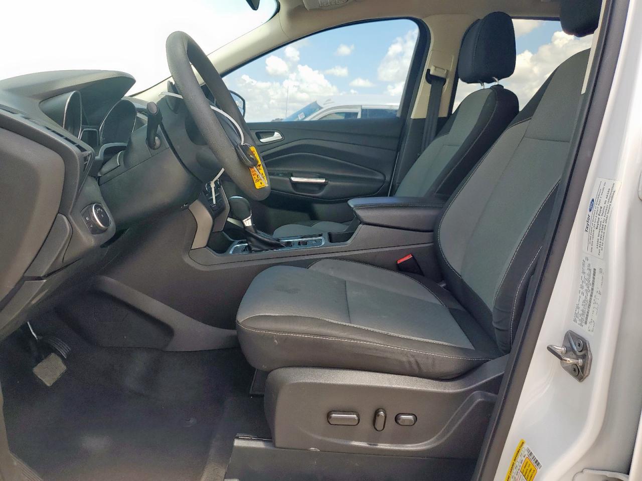 FORD ESCAPE 2017 VIN 1FMCU0GD7HUC48479 zdjęcie 7