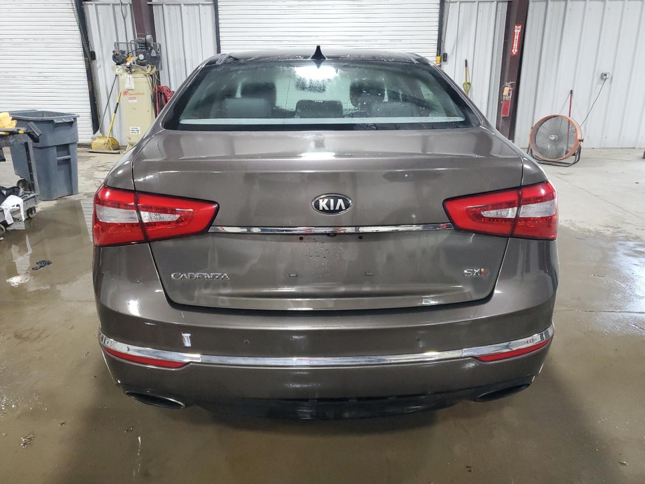 2014 Kia Cadenza Premium VIN: KNALN4D70E5162814 Lot: 61726865