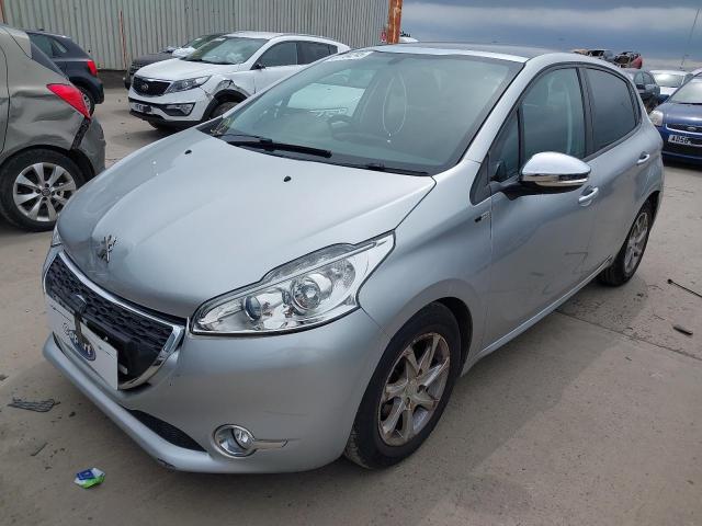 PEUGEOT 208 STYLE 2015