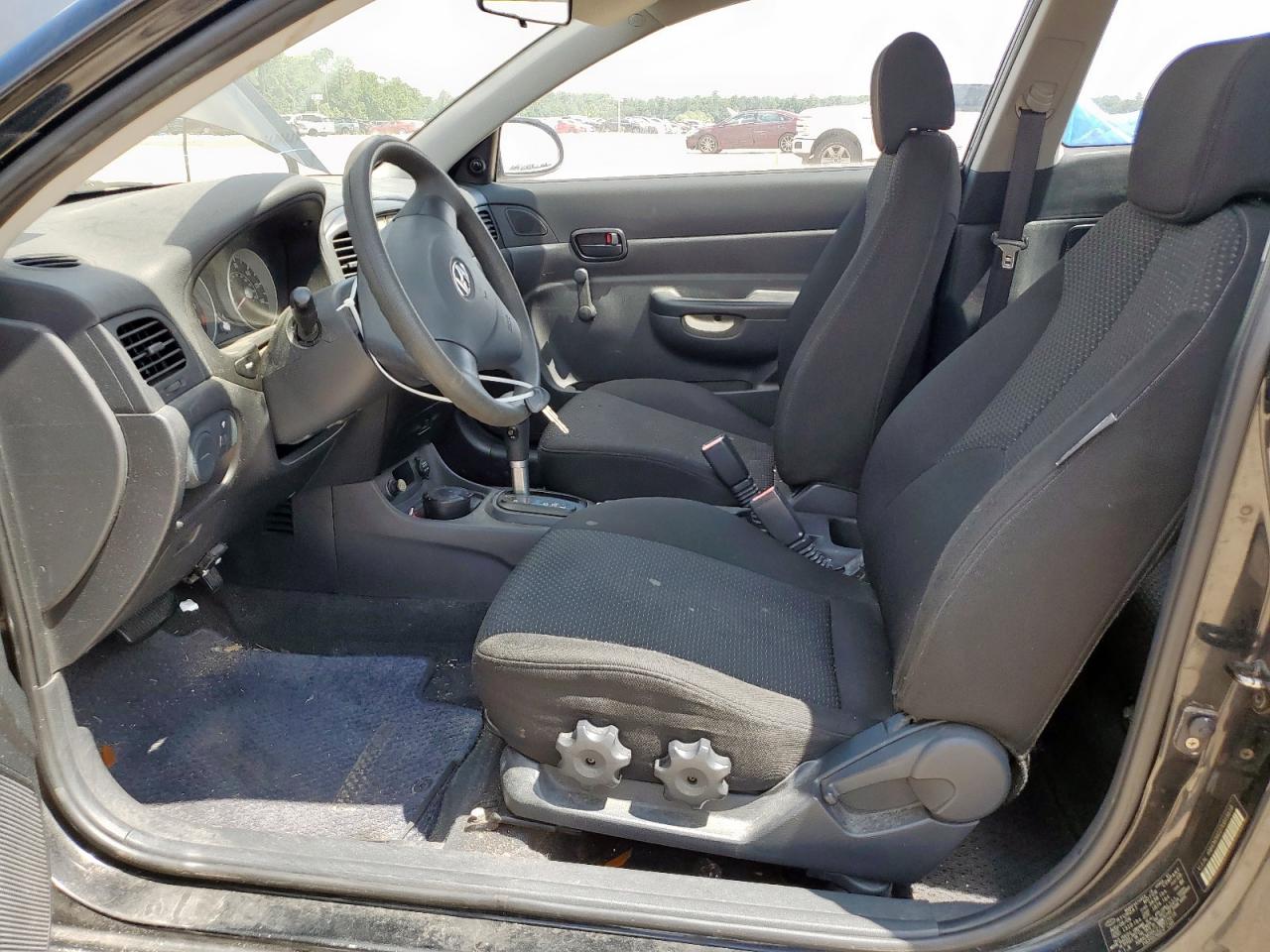 2007 Hyundai Accent Gs VIN: KMHCM36C27U015618 Lot: 62495045
